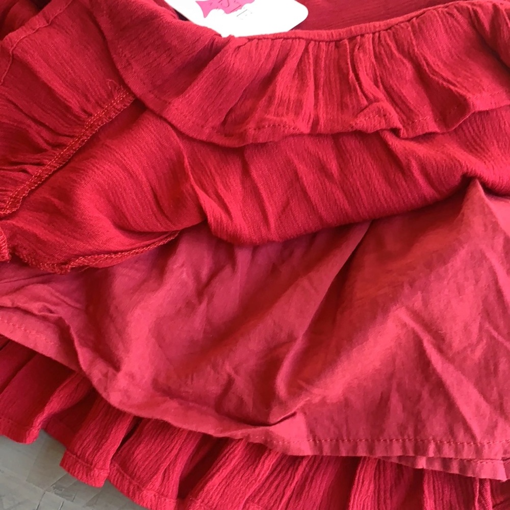 ’atiste Red Ruffle Shorts - Picture 10 of 10